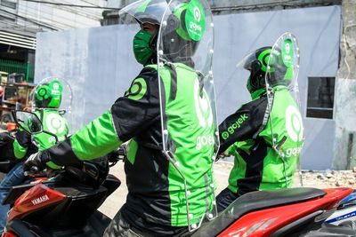 Agar Ojol Motor Aman Angkut Penumpang, Gojek Uji Coba Sekat Pelindung 