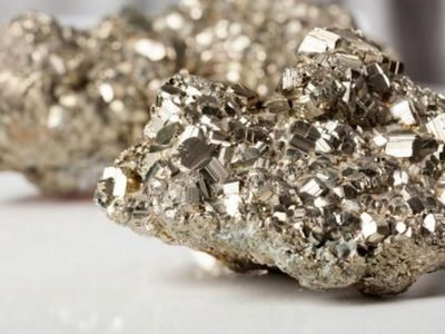 Fakta Californium, Batu Termahal di Dunia yang DIhubungkan dengan Nuklir dan Supernova