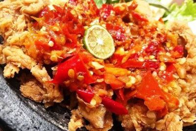Transformasi Ayam Geprek, Makanan Biasa yang Kini Merajai Kuliner Kekinian