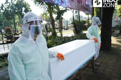 Kasus Ambil Paksa Jenazah Corona di Makassar: 11 Tersangka Ditahan, 1 Wajib Lapor