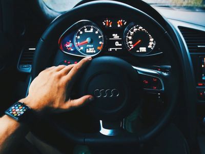 5 Cara Merawat Setir Kulit Mobil Supaya Tetap Awet dan Terawat