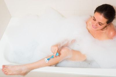 4 Cara Hilangkan Ingrown Hair Setelah Mencabut atau Mencukur Rambut