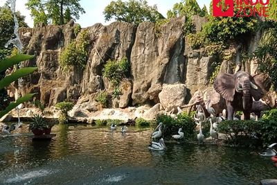 Ragunan Buka Sampai Malam! Nikmati Sensasi Safari Night di Tengah Kota Jakarta