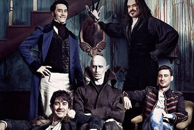 What We Do in The Shadow (2014) - Kisah Komedi Kehidupan Vampir