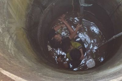 Bapak dan Anak Asyik Selfie Tercebur Sumur 12 Meter di Matraman, Begini Kronologinya