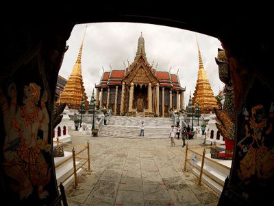 Sisi Gelap Pariwisata Thailand: Dari Eksploitasi Budaya hingga Narkoba