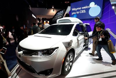 Pabrikan Volvo-Waymo Sepakat Mengembangkan Mobil Swakemudi