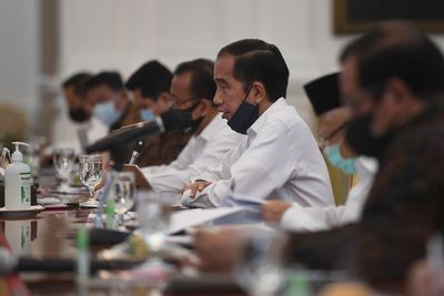 FOTO: Presiden Jokowi Pimpin Ratas Penanganan Dampak Covid-19