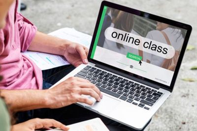 Dianggap Kurang Efektif, Mahasiswa Curhat soal Kuliah Online