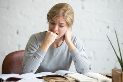 Cemas Melanda Bikin Bad Mood, Ini yang Harus Dilakukan