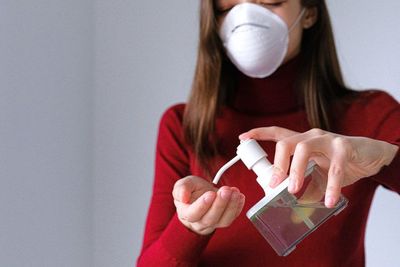 Hati-hati Ada Hand Sanitizer Mengandung Metanol, Ini yang Harus Dilakukan