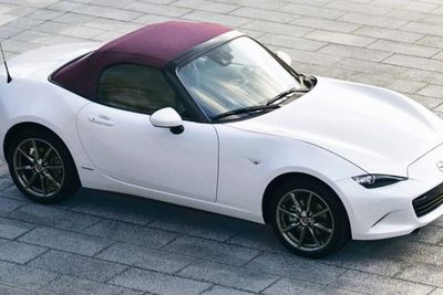 Mazda Siapkan MX-5 Edisi 100 Tahun