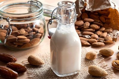 Antara Susu Almond dan Susu Sapi, Ini Kata Ahli