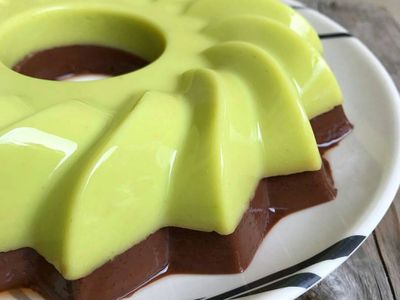 Pingin yang Manis dan Lembut? Yuk Bikin Puding Alpukat Cokelat