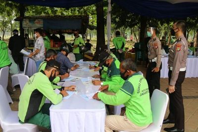 115 Petugas Pemakaman Jenazah Corona Nikmati Layanan SIM Gratis di Jakarta