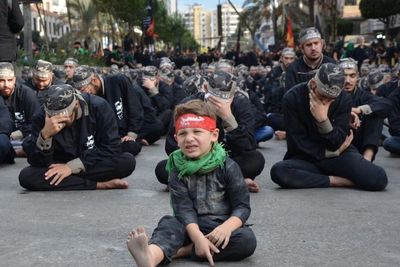 Ritual Berdarah dalam Peringatan Hari Ashoura di Libanon