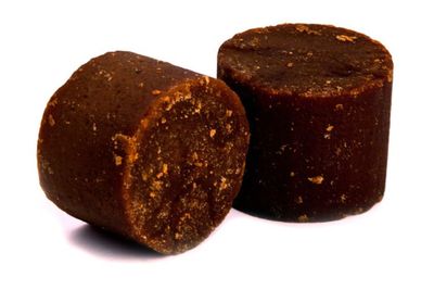 Mengenal Kebaikan Gula Merah, Si Pemanis Minuman Kekinian