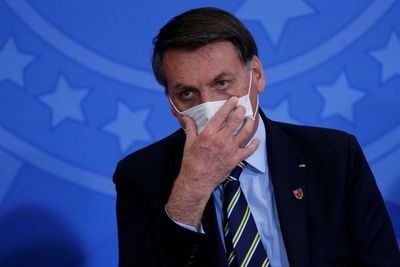 Karma Presiden Brazil Jair Bolsonaro, Dulu Remehkan Corona Kini Terinfeksi Covid-19