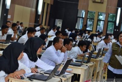 Penerimaan CPNS Ditiadakan Selama 2 Tahun, Ini Tanggapan Komisi II