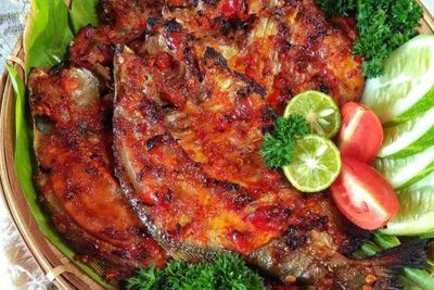 Resep Ikan Bawal Bakar Kecap yang Gurih, Lezat, dan Bumbu Meresap
