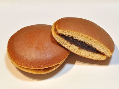 Yuk Coba Bikin Dorayaki, Kue Favorit Doraemon