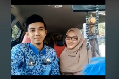 Video Kisah Guru Honorer Kecantol Siswi yang Diajarnya: Guruku Suamiku