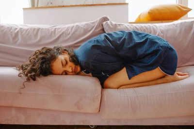 Anak Perempuan Tak Kunjung Menstruasi Sampai Usia 16 Tahun, Orangtua Harus Waspada