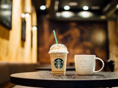 Dampak Serangan di Gaza: McDonald s dan Starbucks Alami Penurunan Penjualan Secara Global