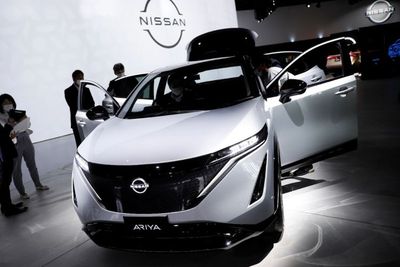 Nissan Resmi Perkenalkan Logo Baru, Seperti Apa?