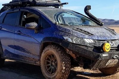 Jadi Mobil Patroli Tambang, Beginilah Tampang Honda Jazz Jadi Model Offroad 