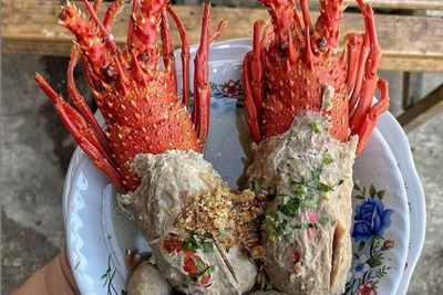 Bakso Lobster Viral Antre Parah, Penjual Mendadak Jadi Miliarder, Keuntunganya Bikin Kaget