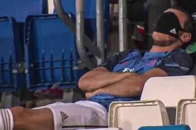 Gareth Bale Pura-Pura Tidur di Bangku Cadangan Madrid, Berbatov: Keterlaluan!