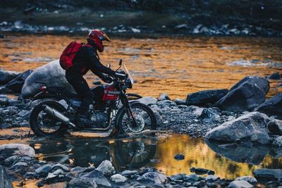 Hadir dengan Mesin Baru, Royal Enfield Himalayan Kini Lebih Berperforma