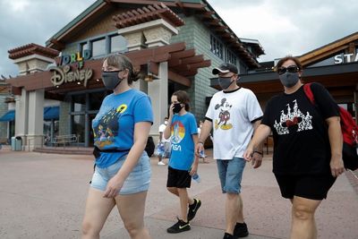 Disney World Perbarui Kebijakan Pengunjung Pakai Masker