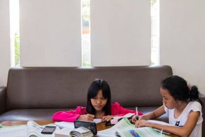 Cegah Anak Bosan saat Sekolah Online dengan 3 Hal Ini