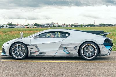 Mobil Sultan! Bugatti Divo Dijual Seharga Rp84Miliar, Hanya 40 Unit di Dunia