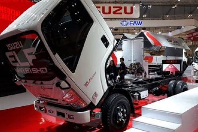 Dukung Angkutan Logistik, Isuzu Berikan Tawaran Menarik