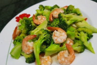 Makan Sehat dan Lezat dengan Tumis Brokoli Udang