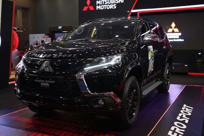 Pajero Rockford Fosgate Black Edition Tampil Lebih Macho dan Eksklusif