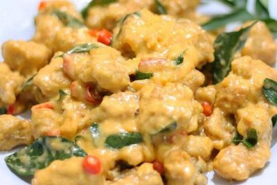 Ide Masak Hari Ini, Cobain Salted Egg Chicken