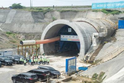 Proyek Kereta Cepat Tergantung dengan TKA Tiongkok, Pemerintah Diminta Cetak Naker Handal