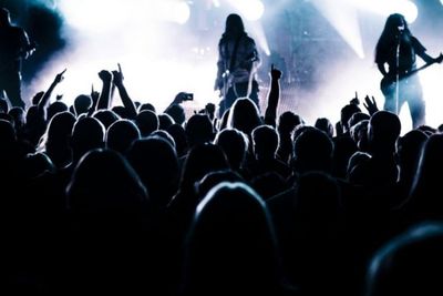 Fans Musik Underground vs Mainstream di Indonesia, Mana yang Lebih Loyal?