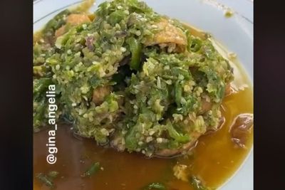 Viral Tahu Gejrot Cabe 250 Biji, Tahu Dikocok dengan Gaya Bartender, Berani Coba?