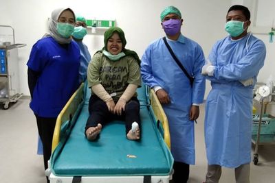 Jempol Kaki Diinjak Sapi, Kekeyi Sindir Mantan karena Sakit