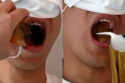 Waduh! Barista Ini Bikin Latte Art Langsung di Mulut Orang, Nggak Takut Tersedak?