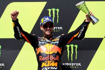 FOTO: Brad Binder Antarkan Kemenangan Perdana KTM di MotoGP