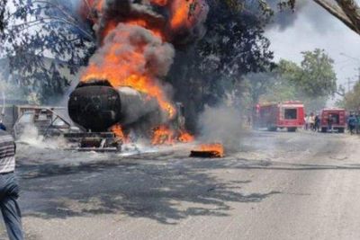 Kencing BBM Diduga Jadi Penyebab Kebakaran Truk Pertamina di Medan Marelan