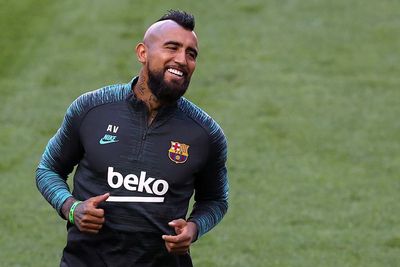 Arturo Vidal: Kami Bakal Tunjukkan Barcelona Tim Terbaik Dunia Saat Hadapi Munchen!