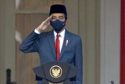 Begini Momen Detik-detik Upacara Penurunan Bendera Merah Putih di Istana Merdeka
