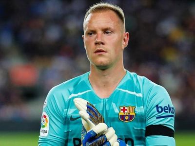 Jalani Operasi Lutut, Ter Stegen Menepi dari Gawang Barca